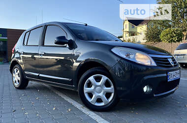 Хетчбек Dacia Sandero 2009 в Хмельницькому