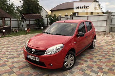 Хетчбек Dacia Sandero 2009 в Золочеві