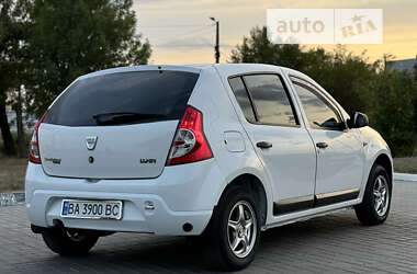 Хетчбек Dacia Sandero 2008 в Кропивницькому