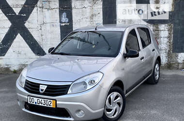 Хетчбек Dacia Sandero 2009 в Тернополі