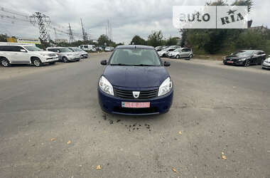 Хетчбек Dacia Sandero 2009 в Луцьку