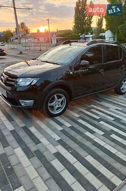 Внедорожник / Кроссовер Dacia Sandero 2013 в Николаеве