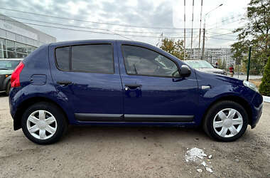 Хетчбек Dacia Sandero 2009 в Сумах