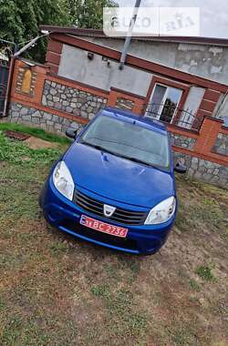 Хетчбек Dacia Sandero 2010 в Полтаві