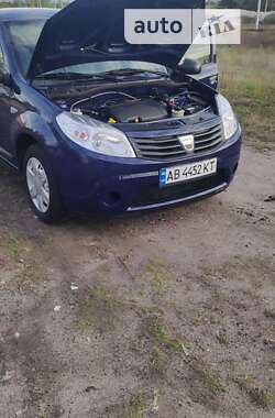 Хетчбек Dacia Sandero 2009 в Вінниці