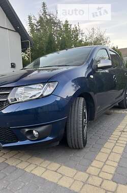 Хетчбек Dacia Sandero 2015 в Вінниці