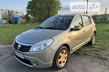 Хетчбек Dacia Sandero 2008 в Львові