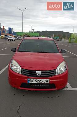 Хетчбек Dacia Sandero 2009 в Мукачевому