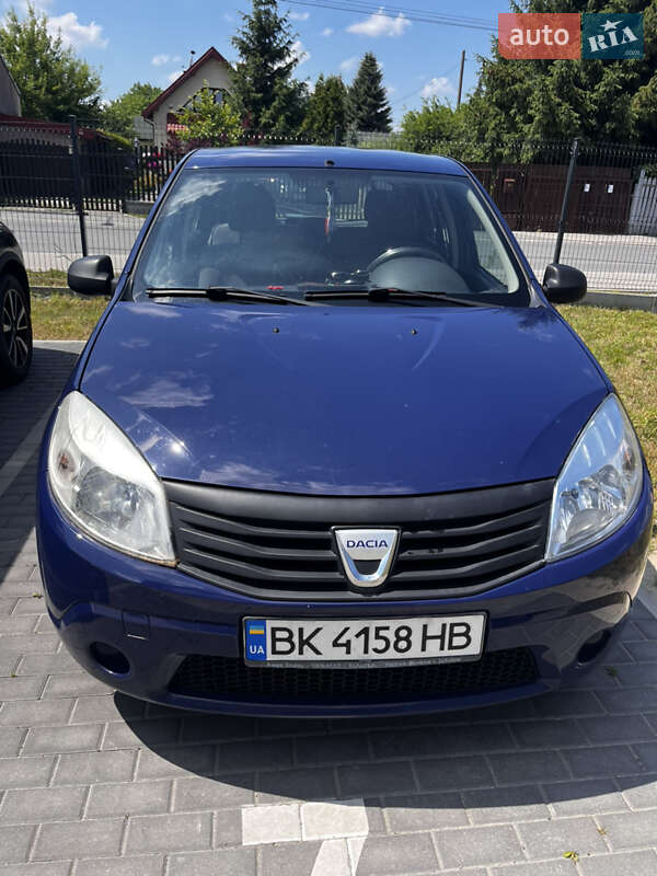 Хетчбек Dacia Sandero 2009 в Рівному