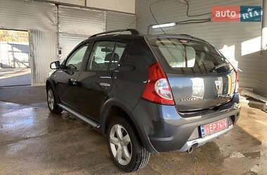 Хетчбек Dacia Sandero 2011 в Харкові