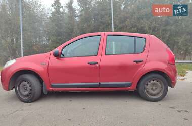 Хэтчбек Dacia Sandero 2009 в Львове