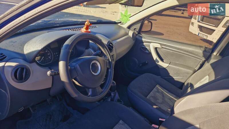 Хэтчбек Dacia Sandero 2008 в Умани фото 6 Хэтчбек Dacia Sandero 2008 в Умани