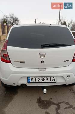 Хэтчбек Dacia Sandero 2008 в Коломые