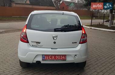 Хетчбек Dacia Sandero 2009 в Луцьку