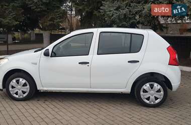 Хетчбек Dacia Sandero 2009 в Луцьку