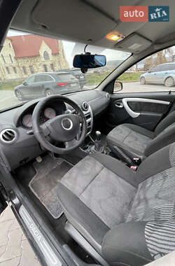 Хетчбек Dacia Sandero 2010 в Бережанах