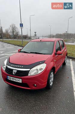 Хетчбек Dacia Sandero 2009 в Вінниці