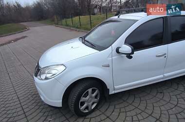 Хетчбек Dacia Sandero 2009 в Луцьку