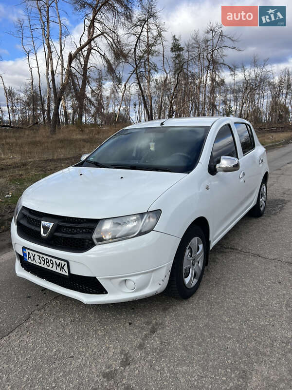 Хэтчбек Dacia Sandero 2013 в Харькове