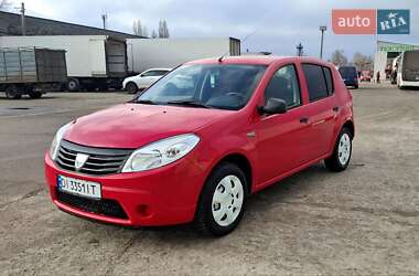 Хетчбек Dacia Sandero 2009 в Каневі