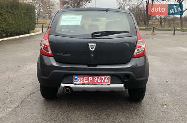 Хетчбек Dacia Sandero 2011 в Харкові