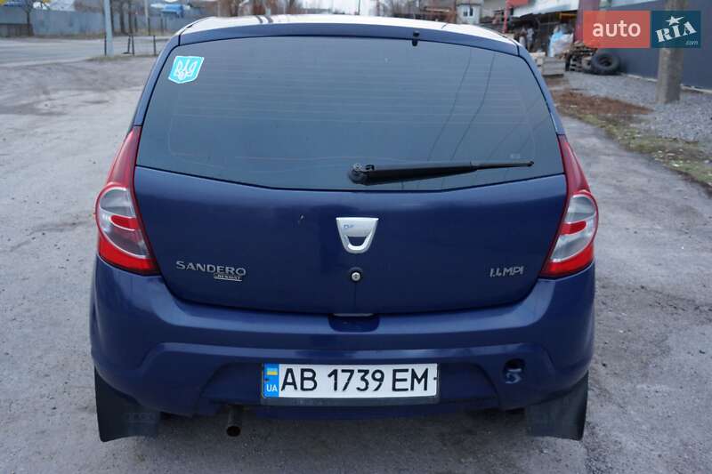 Хетчбек Dacia Sandero 2009 в Вінниці