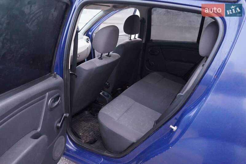 Хетчбек Dacia Sandero 2009 в Вінниці
