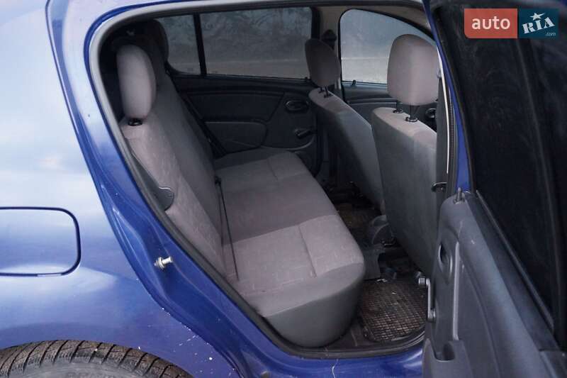 Хетчбек Dacia Sandero 2009 в Вінниці