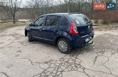 Хэтчбек Dacia Sandero 2010 в Днепре