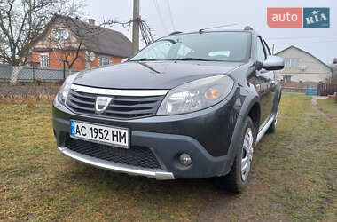 Хетчбек Dacia Sandero 2010 в Маневичах