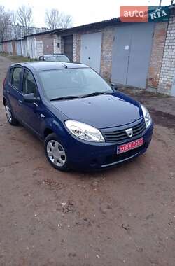 Хетчбек Dacia Sandero 2009 в Конотопі