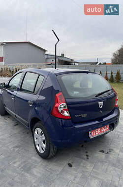 Хетчбек Dacia Sandero 2009 в Луцьку