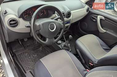 Хетчбек Dacia Sandero 2011 в Рівному