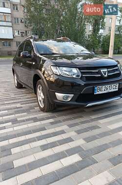 Внедорожник / Кроссовер Dacia Sandero 2013 в Николаеве
