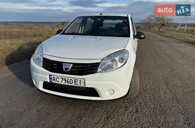 Хэтчбек Dacia Sandero 2011 в Захарьевке