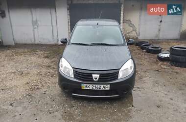 Хетчбек Dacia Sandero 2008 в Харкові