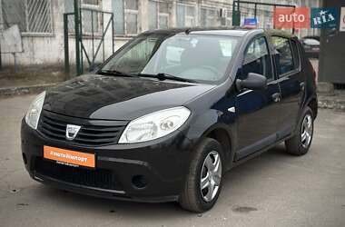 Хетчбек Dacia Sandero 2010 в Сумах