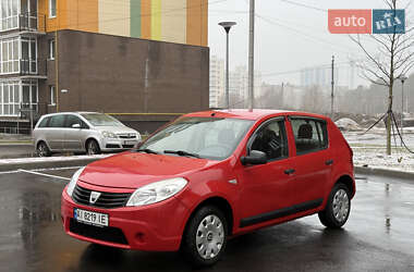 Хетчбек Dacia Sandero 2008 в Чернігові