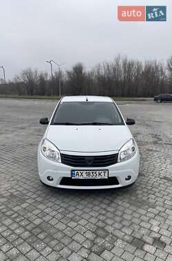 Хетчбек Dacia Sandero 2008 в Запоріжжі