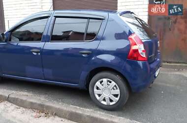 Хетчбек Dacia Sandero 2009 в Умані