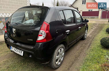 Хэтчбек Dacia Sandero 2009 в Ивано-Франковске