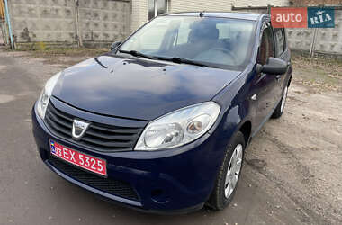 Хетчбек Dacia Sandero 2012 в Фастові