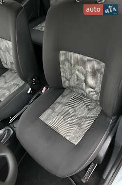 Хетчбек Dacia Sandero 2009 в 
