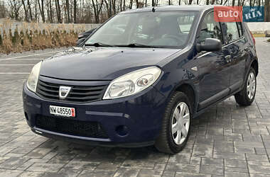 Хетчбек Dacia Sandero 2012 в Луцьку