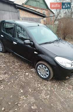 Хетчбек Dacia Sandero 2009 в Харкові