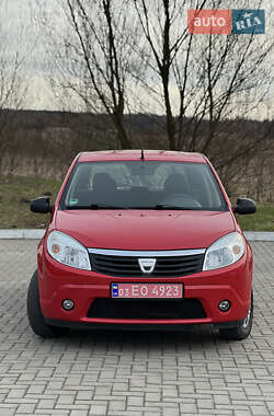 Хэтчбек Dacia Sandero 2009 в Ковеле