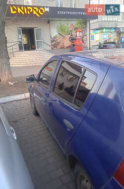 Хэтчбек Dacia Sandero 2009 в 