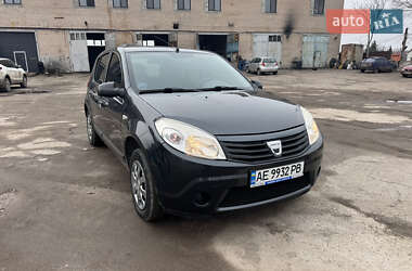 Хетчбек Dacia Sandero 2009 в Кривому Розі