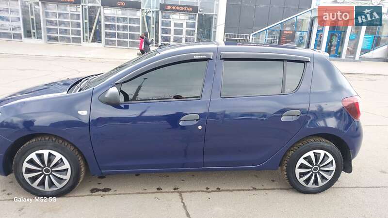 Хетчбек Dacia Sandero 2013 в Миколаєві