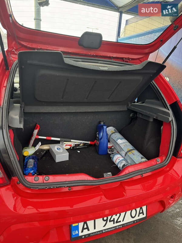 Хэтчбек Dacia Sandero 2009 в Киеве